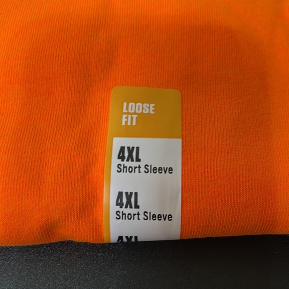 Carhartt 4XL T-shirt new with tag. - Picture 2 of 7